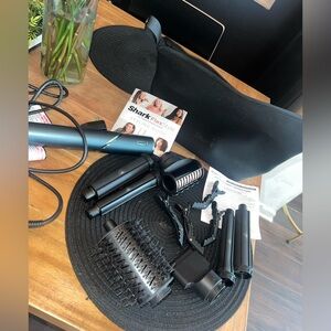 Shark FlexStyle® FrizzFighter™ Finishing Tool Limited Edition